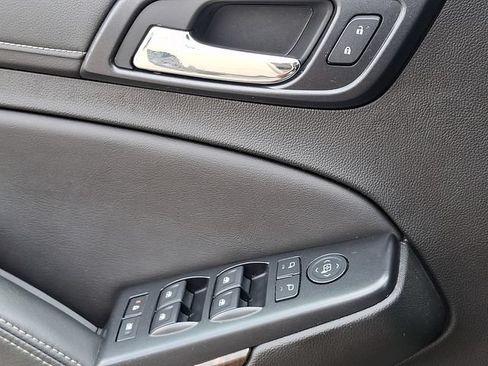 Used 2017 Chevrolet Tahoe LT AWD/4WD image 20