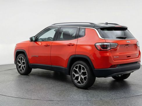 Used 2025 Jeep Compass Limited AWD/4WD image 6