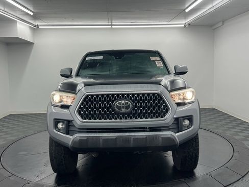Used 2018 Toyota Tacoma TRD Off-Road image 5