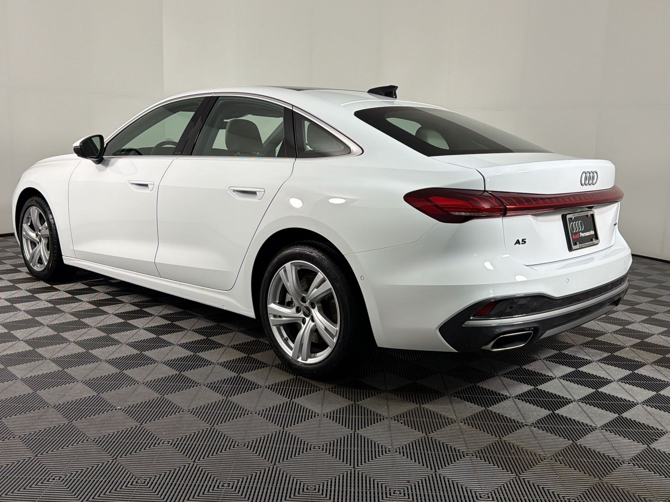 Used 2025 Audi A5 Premium w/ Convenience Package AWD/4WD image 2