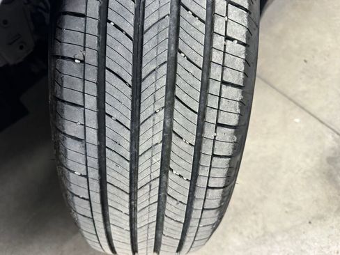 Certified 2024 Chevrolet Equinox LT w/ LPO, Floor Liner Package image 37