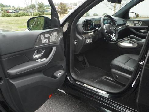 Used 2022 Mercedes-Benz GLE 350 4MATIC image 11