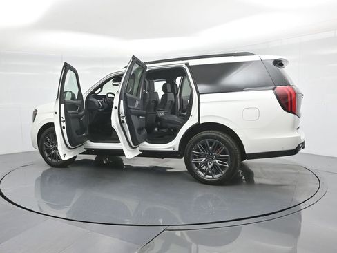 New 2025 Ford Expedition Platinum w/ Stealth Performance Package image 39