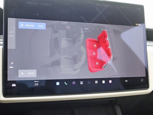 Used 2023 Tesla Model S Plaid image 19