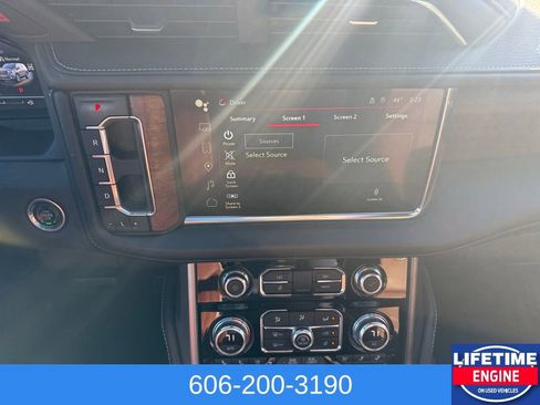 Used 2023 GMC Yukon Denali Ultimate AWD/4WD image 22