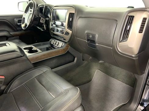 Used 2017 GMC Sierra 1500 Denali w/ Denali Ultimate Package AWD/4WD image 11