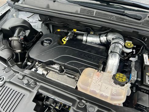 Used 2022 Chevrolet Trax LT w/ Driver Confidence Package image 30