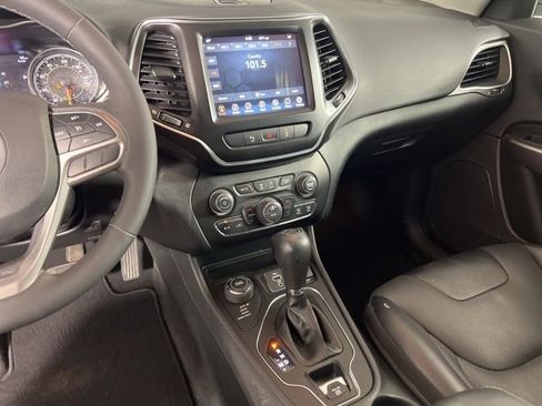 Used 2022 Jeep Cherokee Latitude Lux w/ Sun & Sound Group image 25