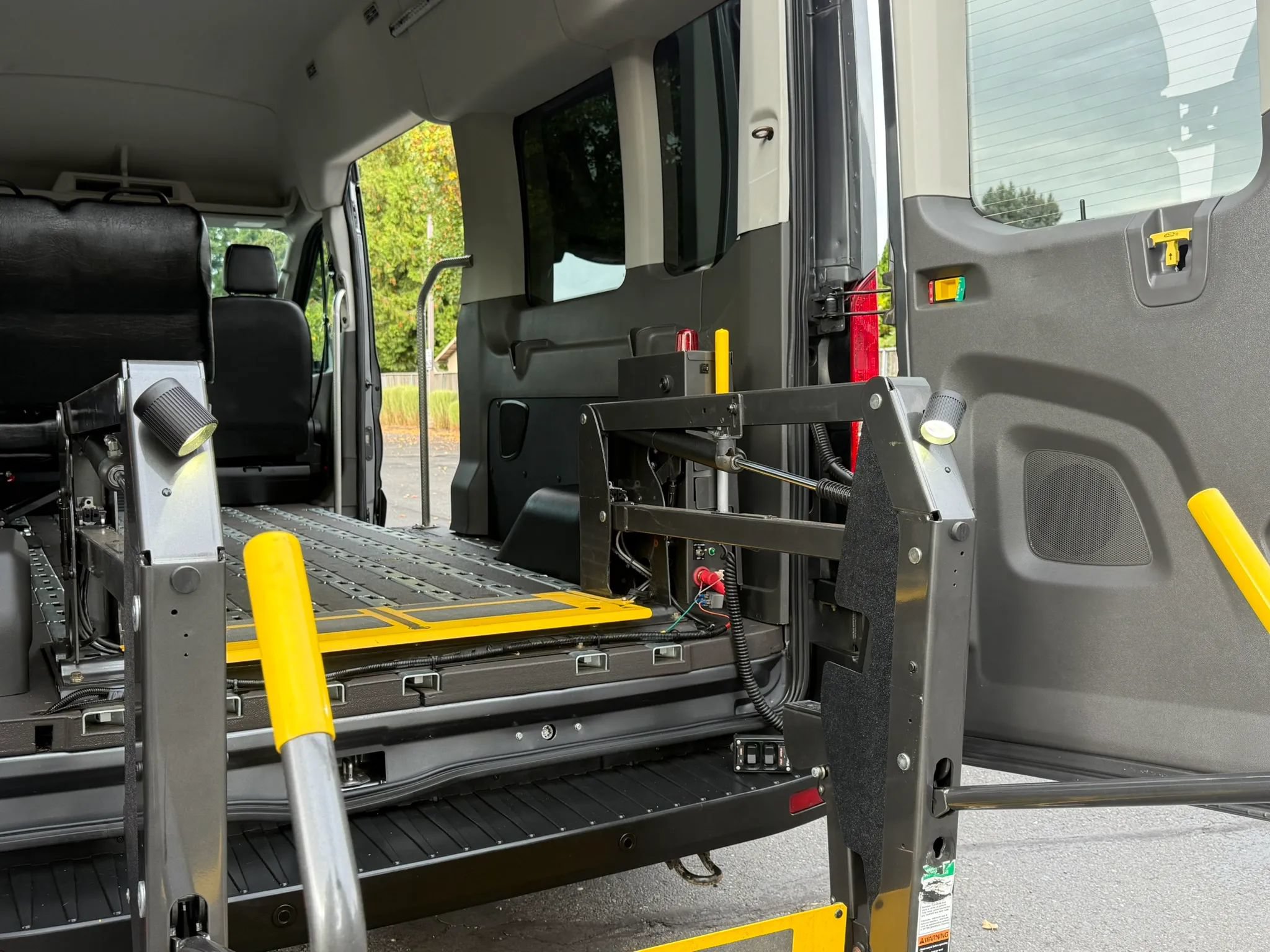 Used 2023 Ford Transit 350 XL RWD image 29