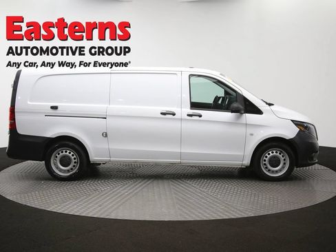Used 2023 Mercedes-Benz Metris image 40