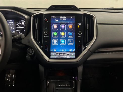 Used 2025 Subaru Ascent Limited AWD/4WD image 20