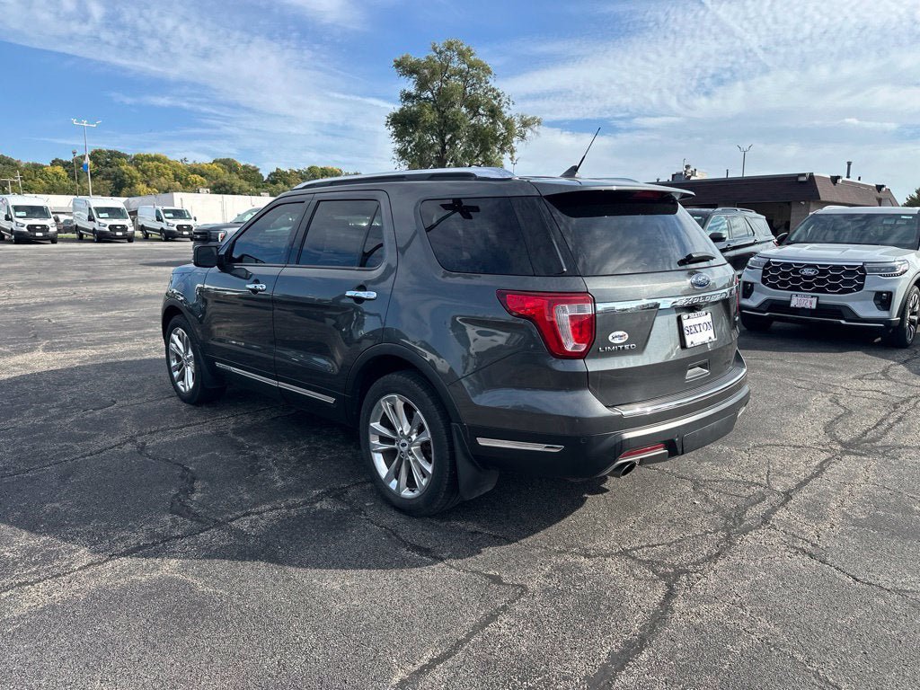Used 2019 Ford Explorer Limited w/ Class III Trailer Tow Package AWD/4WD image 7