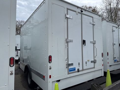 New 2024 Chevrolet Express 3500 w/ Power Convenience Package RWD image 7