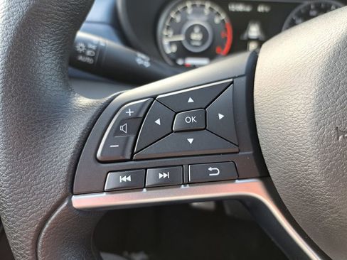 Used 2025 Nissan Versa SV w/ Trunk Package image 16