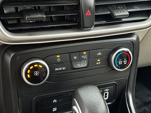 Used 2018 Ford EcoSport S FWD image 26