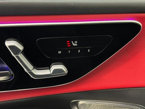 Used 2023 Mercedes-Benz GLC 300 w/ AMG Line image 18