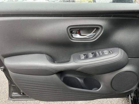 Used 2026 Honda HR-V EX-L image 17