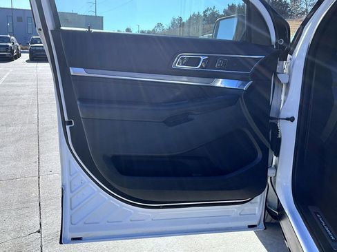 Used 2017 Ford Explorer Sport w/ Equipment Group 401A image 10