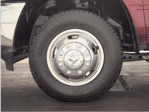 Used 2024 RAM 3500 Tradesman w/ Chrome Appearance Group AWD/4WD image 23