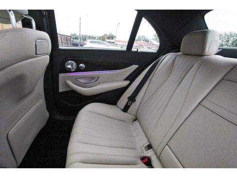 Used 2019 Mercedes-Benz E 300 image 12