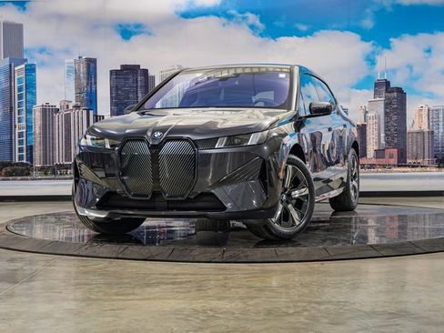 New 2026 BMW iX xDrive45 w/ Premium Package AWD/4WD image 2