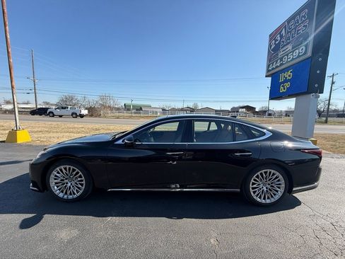 Used 2025 Lexus LS 500 image 6