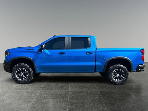 Used 2022 Chevrolet Silverado 1500 ZR2 w/ Technology Package image 4