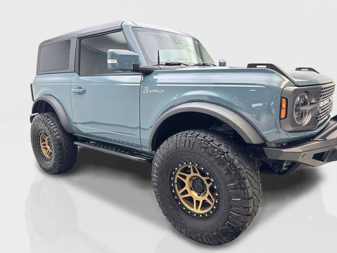 Used 2022 Ford Bronco Outer Banks w/ Sasquatch Package AWD/4WD image 12
