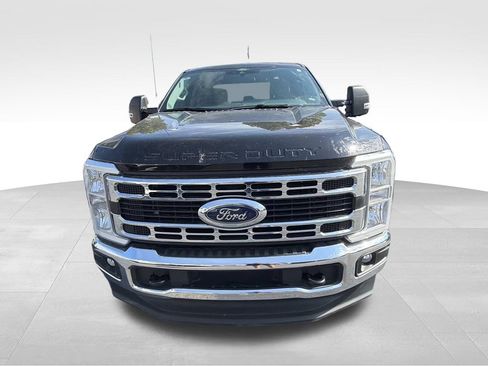 Used 2025 Ford F250 XLT AWD/4WD image 6