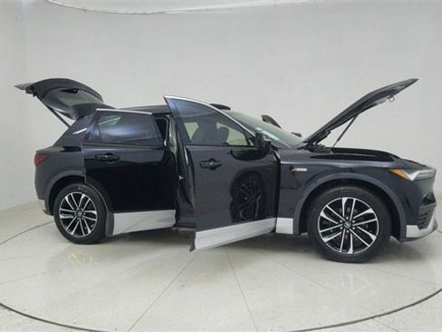 Used 2024 Acura ZDX A-Spec image 70