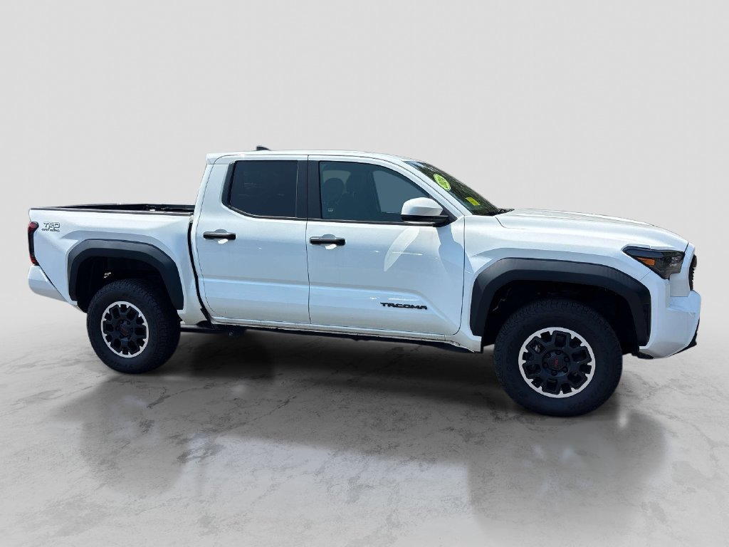 Used 2024 Toyota Tacoma TRD Off-Road AWD/4WD image 7