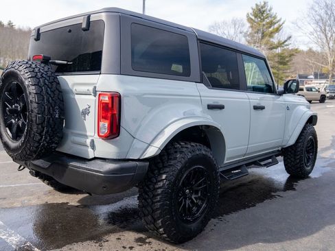Used 2022 Ford Bronco Black Diamond image 7