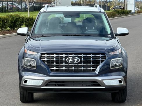 Used 2026 Hyundai Venue SEL FWD image 8
