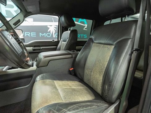Used 2011 Ford F250 Lariat w/ Lariat Interior Pkg image 13