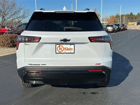 New 2026 Chevrolet Equinox RS w/ LPO, Floor Liner Package image 7