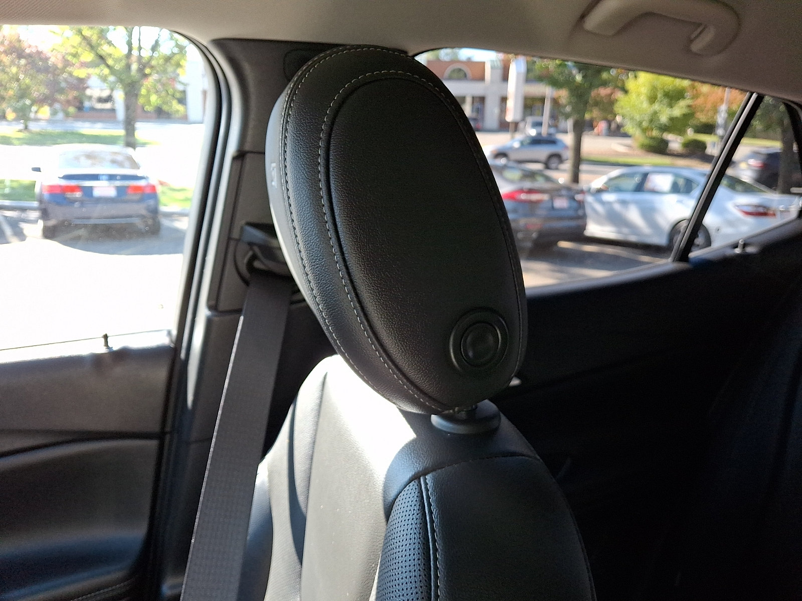 Used 2024 Buick Encore GX Sport Touring w/ Advanced Technology Package AWD/4WD image 17