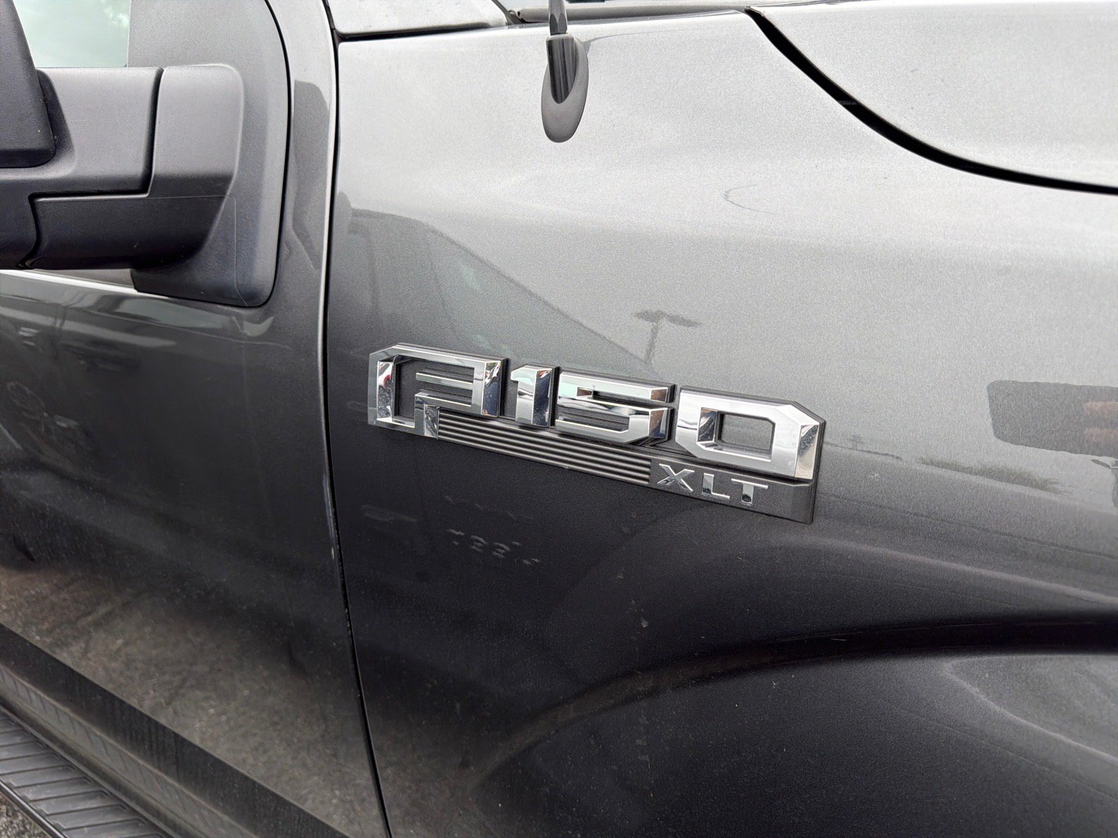 Used 2020 Ford F150 XLT w/ Equipment Group 302A Luxury AWD/4WD image 4