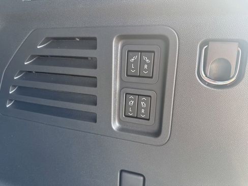 New 2026 GMC Acadia Denali w/ Super Cruise Package AWD/4WD image 62