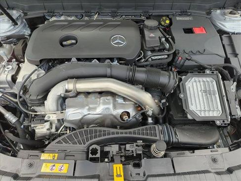 Used 2026 Mercedes-Benz GLB 250 image 16