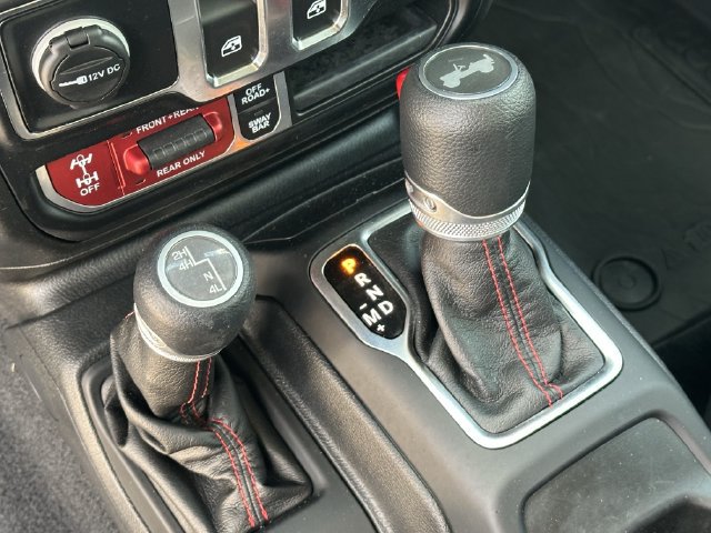 Used 2021 Jeep Wrangler Rubicon AWD/4WD image 23