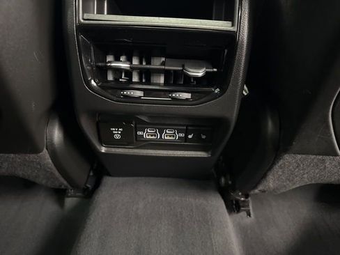 Used 2023 Jeep Grand Cherokee 4WD 4xe w/ Luxury Tech Group II image 32