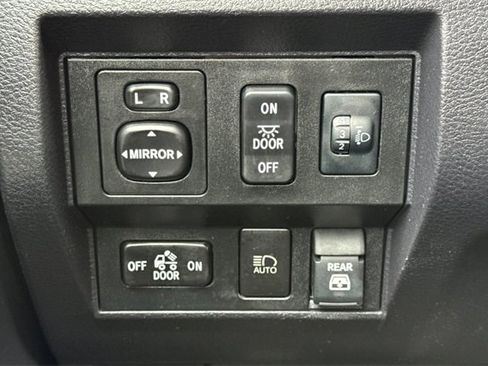 Used 2020 Toyota Tundra SR5 image 43