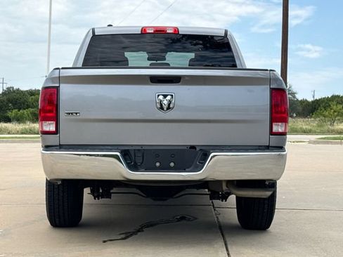 Used 2021 RAM 1500 Classic SLT RWD image 8