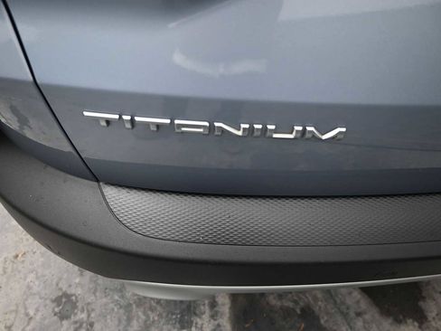 Used 2022 Ford Escape Titanium AWD/4WD image 24