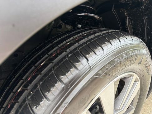 New 2026 Nissan Pathfinder SL image 12