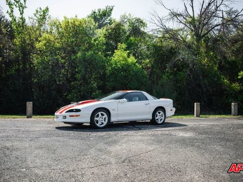 Used 1997 Chevrolet Camaro SS w/ SS Alteration Pkg image 39