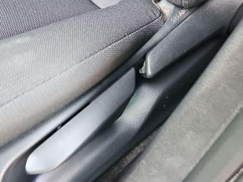 Used 2025 Toyota Corolla LE FWD image 15