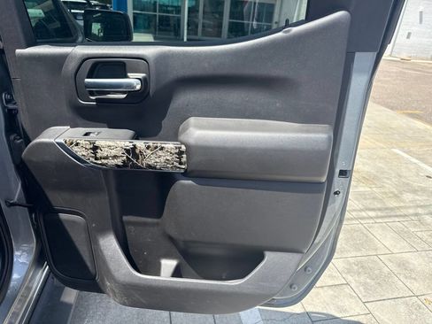 Used 2025 Chevrolet Silverado 1500 Custom RWD image 14