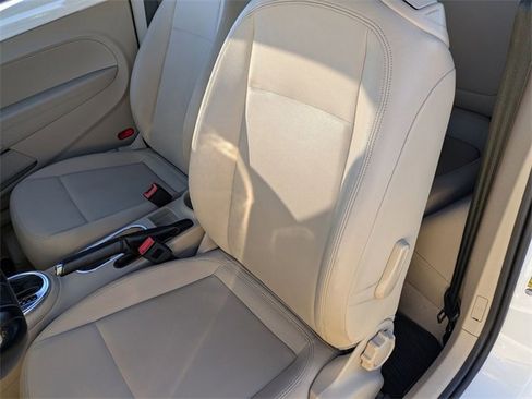 Used 2013 Volkswagen Beetle 2.5 image 14