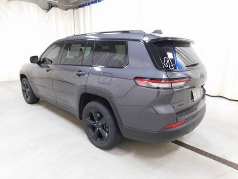 Used 2022 Jeep Grand Cherokee L Laredo image 18